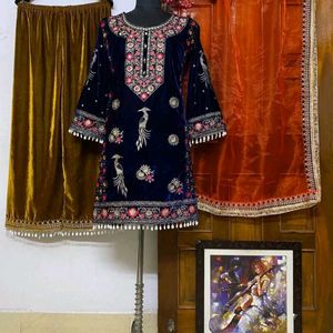 New Standard Pakistani Poshaq Dresses Beautiful Dr