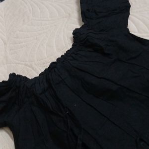 Supercute Black Offshoulder Dress