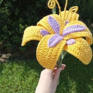 2 Tangled Crochet Lily Flower 🌼