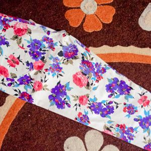 Skin Fitted Flower Print Cotton Pants