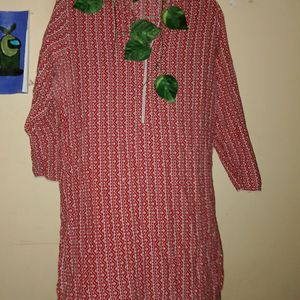 Red Kurti