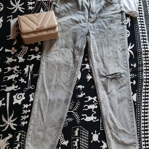 Bershka Mom Ripped Jeans