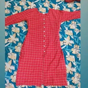 Women Checkered Kurti