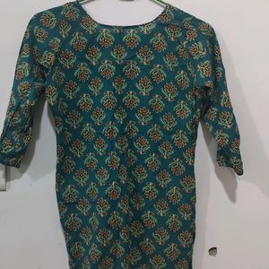 Short Kurti