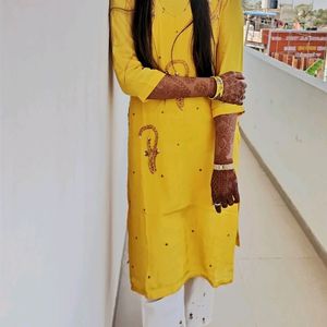 Yellow Kurta And Pant For Haldi Function