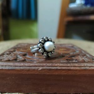 92.5 Pure Silver Ring With Original Pearl