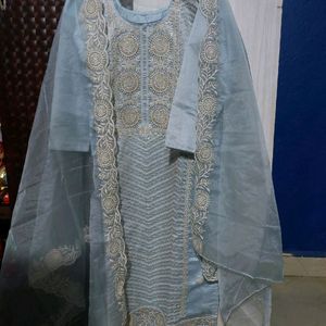 Zari Work Pakistani Suit