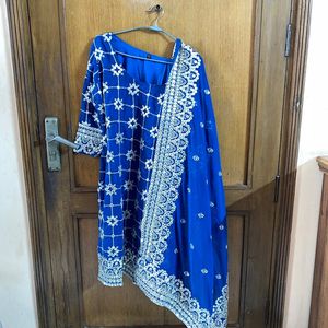 HEAVY PATI WORK  BLUE COLORED PADDED SHARARA SUIT