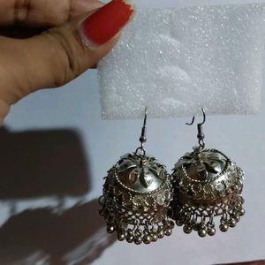 Earrings (Jhumka)