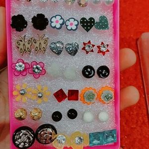 22 Pairs Of Studs With Box