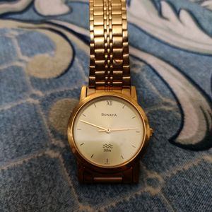 Unisex golden watch