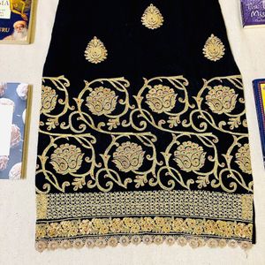 Black Embroidered Kurta ( Women )