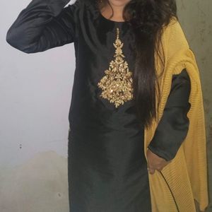 Black Kurti