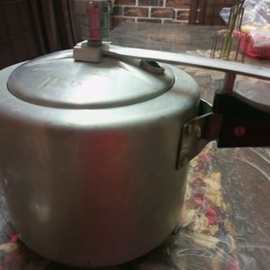 MILTON Pressure Cooker 3 Litre