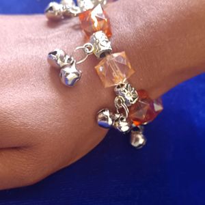 Cristal With Ghughri Bracelet.