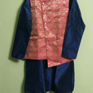 New/Unused Men Kurta Pyjama With sadree