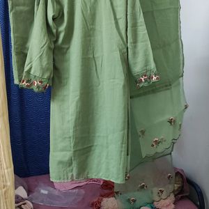 Pakistani Suit 3 Piece