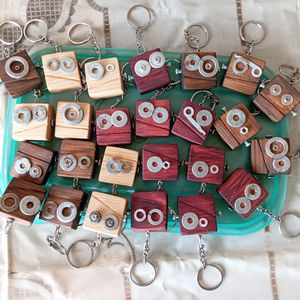 Cute Wooden Handmade Robot Keychains