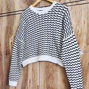 Black & White Design Baggi Sweater Size-46