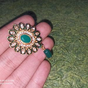 Beautiful Green Earrings Or Studs