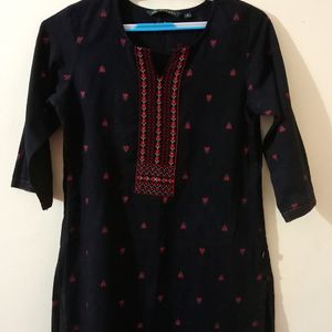 Women's Black Printed Kurti