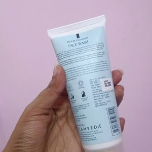 GLAMVEDA RICE AND CERAMIDE GLASS SKIN FACEWASH