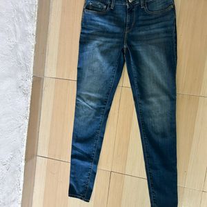 Levis Slim Fit Jeans