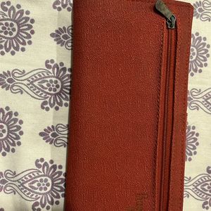 Baggit Red Wallet With Multiple Conpartments