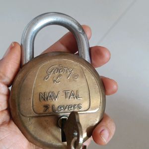 Godrej 7 Levers Lock With 3 Keys