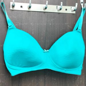 turquoise bra