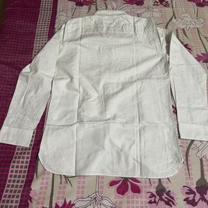 White Mens M size Shirt