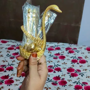 Golden Swan Spoon Stand In brass.     6spoon