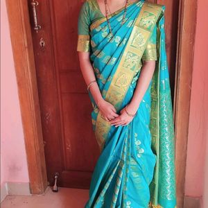 Saree Without Blouse