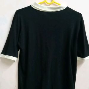 Black T-shirt