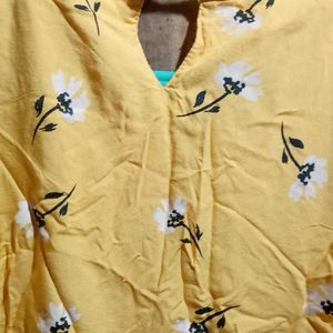 A Very Beautiful Blouson Top In Yellow Colour