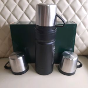 Flask Set with 3 Cups