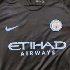 Nike Manchester City Black Jersey (Bootleg). Size: M