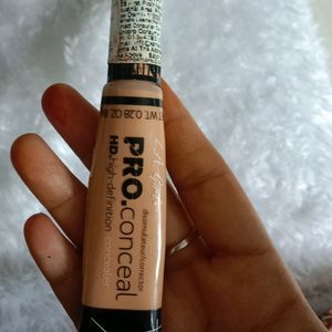 la girl concealer