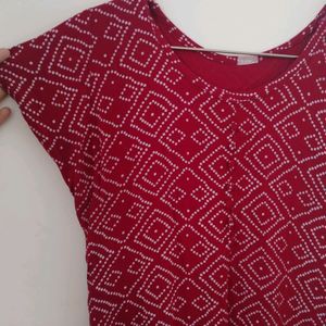 Red Kurti