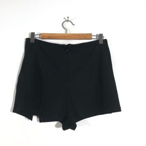 Black Shorts (Women’s)