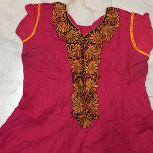 Floral Cotton Kurti Of Pink Colour