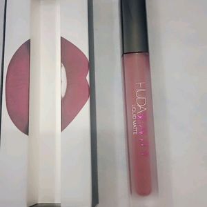 Huda Beauty Liquid Lipstick First Class