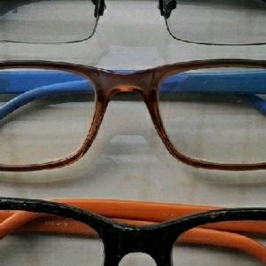 Black and blue Specs