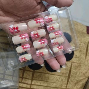 Artificial Fake Nail Set - Flower Design