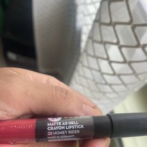 Sugar Matte lipstick in shade 28 Honey Rider