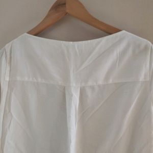 Uniqlo Beautiful White Top