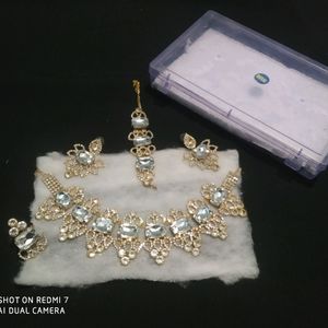 New Jewellery Set Golden And Silver Color