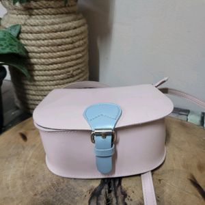 Dressbery Slingbag