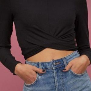 Black Knot Front Crop Top