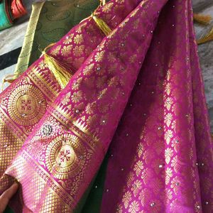 Pink And Parrot Green Pattu Saree.